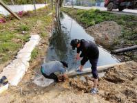 ดับเพลิงนครแม่สอด ออกดำเนินการสูบน้ำหน้าแขวงทางหลวงตากที่ 2 (แม่สอด)