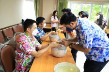 กองยุทธศาสตร์และงบประมาณ จัดกิจกรรมรดน้ำดำหัว เนื่องในประเพณีสงกรานต์ ประจำปี 2565