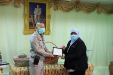 โครงการฝึกอาชีพให้ความรู้ชุมชนในเขตเทศบาลนครแม่สอดระยะยาว ประจำปีงบประมาณ 2564 หลักสูตรที่ 1 ดอกไม้ประดิษฐ์จากริบบิ้นผ้า