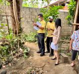 ลงพื้นที่ชุมชนสองแควสอง ร่วมกับกองช่าง เพื่อประเมินสภาพที่อยู่อาศัยแก่ผู้มีรายได้น้อยที่ประสบปัญหาสภาพที่อยู่อาศัยทรุดโทรมไม่เหมาะสม