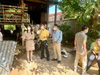 ลงพื้นที่ชุมชนสองแควสอง ร่วมกับกองช่าง เพื่อประเมินสภาพที่อยู่อาศัยแก่ผู้มีรายได้น้อยที่ประสบปัญหาสภาพที่อยู่อาศัยทรุดโทรมไม่เหมาะสม