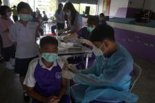 เทศบาลนครแม่สอดจัดบริการฉีดวัคซีนเข็มที่ 2 สำหรับนักเรียนอายุ 5-11 ปี ณ โรงเรียนเทศบาลวัดบุญญาวาส