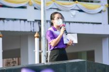 ผู้อำนวยการสถานศึกษาโรงเรียนเทศบาลเฉลิมพระเกียรติฯ กล่าวให้โอวาทนักเรียนภาคเรียนที่ 2 ประจำปีการศึกษา 2565