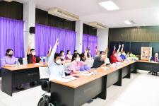 โรงเรียนเทศบาลเฉลิมพระเกียรติฯ จัดประชุมครูและบุคลากรทางการศึกษาประจำเดือน พฤศจิกายน 2565