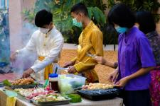 โรงเรียนเทศบาลเฉลิมพระเกียรติฯ จัดกิจกรรมสืบสานประเพณีวันลอยกระทง ประจำปี 2565