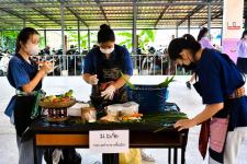 โรงเรียนเทศบาลเฉลิมพระเกียรติฯ จัดกิจกรรมสืบสานประเพณีวันลอยกระทง ประจำปี 2565