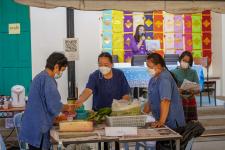 กองการศึกษาเทศบาลนครแม่สอด จัดงานสืบสานประเพณีลอยกระทง ประจำปีงบประมาณ 2565