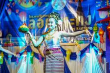 กองการศึกษาเทศบาลนครแม่สอด จัดงานสืบสานประเพณีลอยกระทง ประจำปีงบประมาณ 2565