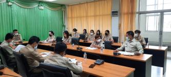 วันที่ 14 พฤศจิกายน 2565 เวลา 10.00 น. นายธนาพล ศิริกุลปิยรัตน์ ตำแหน่ง รองปลัดเทศบาล ประชุมร่วมกับผู้อำนวยการกองคลัง หัวหน้าฝ่าย พนักงานกองคลัง กองช่าง สำนักปลัด และกองสาธารณสุขและสิ่งแวดล้อม เรื่อง หารือเกี่ยวกับการก่อสร้างและออกบ้านเลขที่และใบอนุญาตต่า