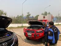 ดับเพลิงนครแม่สอด ออกช่วยเหลือประชาชนเหตุรถยนต์สตาร์ทไม่ติด ภายใจสนามกีฬานานาชาติฯ