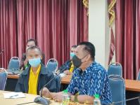 เข้าร่วมประชุมกับชมรมผู้สูงอายุ ทน.แม่สอด ณ ห้องประชุมโกเมน
