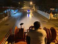 ดับเพลิงนครแม่สอด ออกฉีดล้างถนน เพื่อลดฝุ่น pm2.5 ถนนหน้าวัดดอนไชย