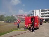 ดับเพลิงนครแม่สอด ออกฉีดพ่นละอองน้ำลดหมอกควัน พื้นที่อำเภอแม่สอด (24/3/66)