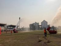 ดับเพลิงนครแม่สอด ออกฉีดพ่นละอองน้ำลดหมอกควัน พื้นที่อำเภอแม่สอด (28/3/66)