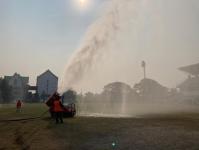 ดับเพลิงนครแม่สอด ออกฉีดพ่นละอองน้ำลดหมอกควัน พื้นที่อำเภอแม่สอด (28/3/66)