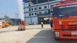 ดับเพลิงนครแม่สอด ออกฉีดพ่นละอองน้ำลดหมอกควัน พื้นที่อำเภอแม่สอด (2/4/66)