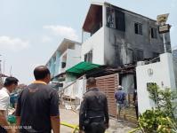 ดับเพลิงนครแม่สอด ออกระงับเหตุเพลิงไหม้อาคาร ชุมชนร่วมแรง(ซอยทุ่งแสงทองอร่ามตรงข้ามบ้านในฝันเเม่สอด)