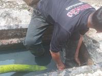 ดับเพลิงนครแม่สอด ออกฉีดดันท่อระบายน้ำ ซอยรีสอร์ทบ้านสวรรค์ 