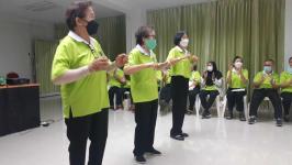 วิทยาลัยสูงวัยนครแม่สอด ในสัปดาห์ที่2 กับการเรียนรู้ด้านเปลี่ยนแปลงทางด้านร่างกาย อารมณ์ จิตใจ สูงสังคมสูงวัย และกิจกรรมการลงคะแนนเพื่อเลือกประธานรุ่น