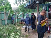 ดับเพลิงนครแม่สอด ออกตัดต้นไม้ล้มทับรั้วบ้านประชาชน ชุมชนประชารักษ์