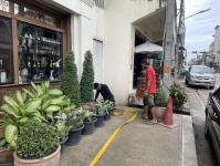 ดับเพลิงนครแม่สอด ออกฉีดดันท่อระบายน้ำ บริเวณหน้าร้านตั้งคิมเชียง