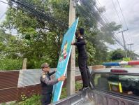 เจ้าหน้าที่เทศกิจ ลงพื้นที่เก็บป้ายโฆษณาไม่ได้รับอนุญาต พื้นที่เทศบาลนครแม่สอด