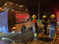 ดับเพลิงนครแม่สอด ออกระงับเหตุเพลิงไหม้รถยนต์ติดคอก บริเวณบ้านห้วยกะโหลก