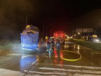 ดับเพลิงนครแม่สอด ออกระงับเหตุเพลิงไหม้รถยนต์ติดคอก บริเวณบ้านห้วยกะโหลก