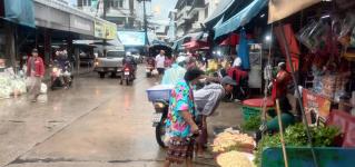 งานเทศกิจนครแม่สอด ออกตรวจความเรียบร้อยและจัดระเบียบตลาดเทศบาลนครแม่สอด 26 ส.ค.2566