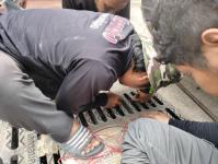 ออกช่วยเหลือประชาชน กุญแจตกท่อระบายน้ำ หน้าร้านเจริญภัณฑ์