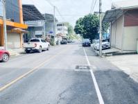 ผอ.กองยุทธศาสตร์และงบประมาณ ลงพื้นที่ตรวจรับโครงการปรับปรุงเสริมผิวจราจรแอสฟัสฟ์ติกคอนกรีต พร้อมยกฝาท่อระบายน้ำ บริเวณถนนชิดวนา ถนนชุมชนประชารักษ์ และถนนชุมชนสักทอง