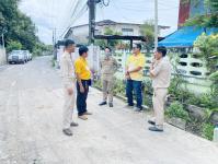 ผอ.กองยุทธศาสตร์และงบประมาณ ลงพื้นที่ตรวจรับโครงการปรับปรุงเสริมผิวจราจรแอสฟัสฟ์ติกคอนกรีต พร้อมยกฝาท่อระบายน้ำ บริเวณถนนชิดวนา ถนนชุมชนประชารักษ์ และถนนชุมชนสักทอง