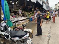 งานเทศกิจนครแม่สอด ออกตรวจความเรียบร้อยและจัดระเบียบตลาดเทศบาลนครแม่สอด 28 ส.ค.2566