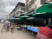 งานเทศกิจนครแม่สอด ออกตรวจความเรียบร้อยและจัดระเบียบตลาดเทศบาลนครแม่สอด 28 ส.ค.2566