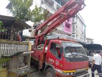 ดับเพลิงนครแม่สอด ออกตัดต้นไม้ บริเวณสี่แยกร้านขายปลา ชุมขนบัวคูณ