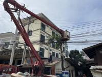 ดับเพลิงนครแม่สอด ออกตัดต้นไม้ บริเวณสี่แยกร้านขายปลา ชุมขนบัวคูณ