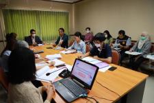 กองยุทธศาสตร์และงบประมาณ จัดประชุมซักซ้อมแนวทางการจัดทำแผนดำเนินงานประจำปีงบประมาณ พ.ศ.2567 การซักซ้อมแนวทางในการจัดทำรายงานการบริหารจัดการความเสี่ยง ประจำปีงบประมาณ พ.ศ.2567 และการร่างแผนพัฒนาท้องถิ่น (พ.ศ.2566 - 2567 ) 