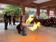 ดับเพลิงแม่สอด ออกให้ความรู้ด้านการดับเพลิงขั้นต้น ให้กับ นศท.โรงเรียนสรรพวิทยาคม