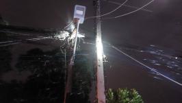 ดับเพลิงแม่สอด ออกระงับเหตุเพลิงไหม้สายไฟฟ้า ก่อนถึงสะพานชุมชนร่วมแรง