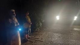 ดับเพลิงแม่สอด ออกระงับเหตุเพลิงไหม้สายไฟฟ้า ก่อนถึงสะพานชุมชนร่วมแรง