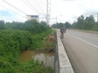 ดับเพลิงนครแม่สอด ออกจับงูบ้านประชาชน ชถมชนร่วมแรง