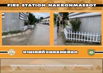 เทศกิจแม่สอด ออกตรวจสอบตามร้องเรื่อง กั้นรั้วออกมานอกถนนสาธารณะทำให้รถเข้าออกซอยยาก