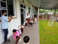 ดับเพลิงแม่สอด ออกให้ความรู้การดับเพลิงขั้นต้น โรงเรียนอนุบาลบัยตี อินเตอร์เนชั่นแนล