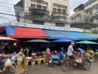 งานเทศกิจนครแม่สอด ออกตรวจความเรียบร้อยและจัดระเบียบตลาดเทศบาลนครแม่สอด 11 ก.ย.2566