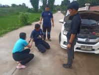 ดับเพลิงแม่สอด ออกช่วยเหลือลูกแมวติดภายในรถยนต์ประชาชน