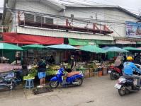 งานเทศกิจนครแม่สอด ออกตรวจความเรียบร้อยและจัดระเบียบตลาดเทศบาลนครแม่สอด 23-24 ก.ย.2566