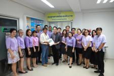 กองยุทธศาสตร์และงบประมาณ มอบของที่ระลึกแด่ผู้เกษียณอายุราชการและอายุงาน สังกัดเทศบาลนครแม่สอด