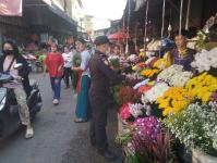 งานเทศกิจนครแม่สอด ออกตรวจความเรียบร้อยและจัดระเบียบตลาดเทศบาลนครแม่สอด 3 ต.ค..2566
