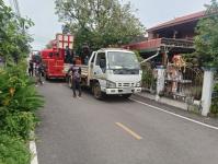 ดับเพลิงแม่สอด ออกตัดต้นไม้ตามคำร้อง บริเวณซอยอินทรคีรี ชุมชนบ้านเหนือ