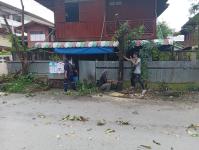 ดับเพลิงแม่สอด ออกตัดต้นไม้บริเวณบ้านทุ่งซอยกลาง ชุมชนบ้านทุ่ง